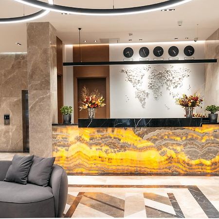 Raavah Aparthotel Alma-Ata Buitenkant foto