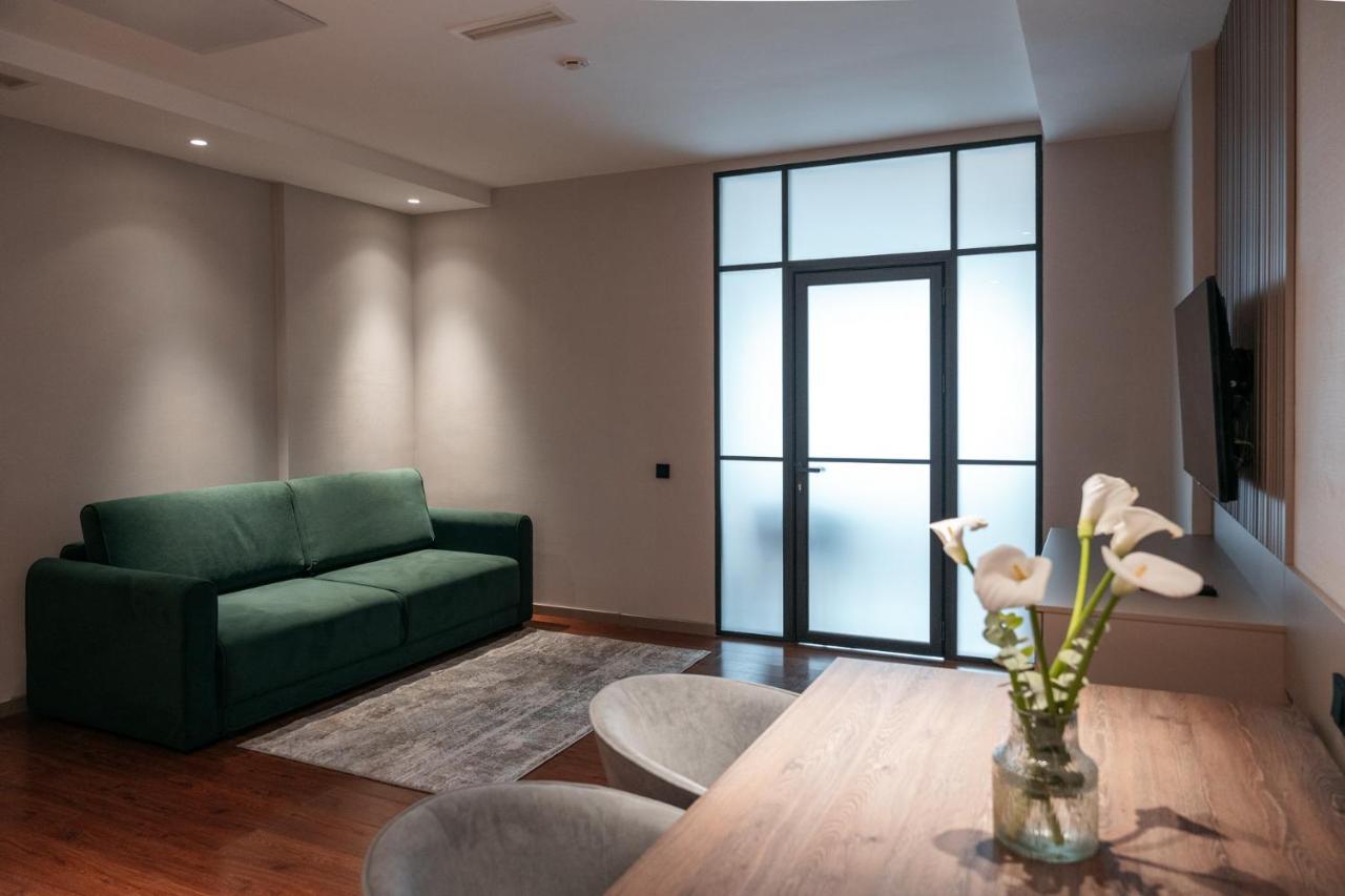 Raavah Aparthotel Alma-Ata Buitenkant foto