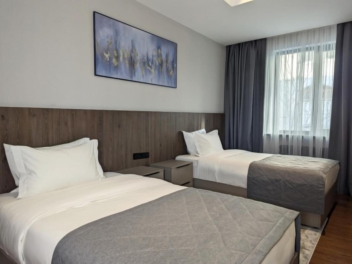 Raavah Aparthotel Alma-Ata Buitenkant foto