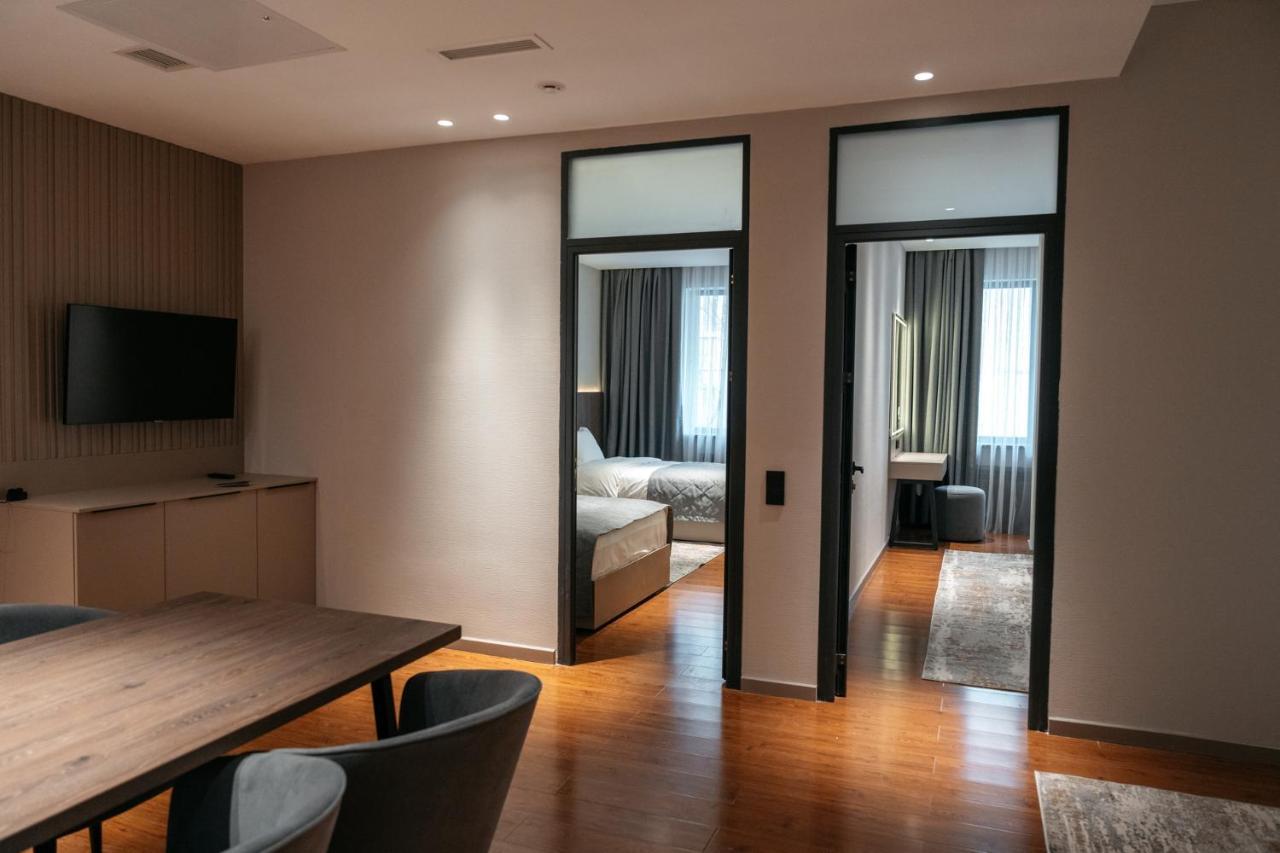 Raavah Aparthotel Alma-Ata Buitenkant foto
