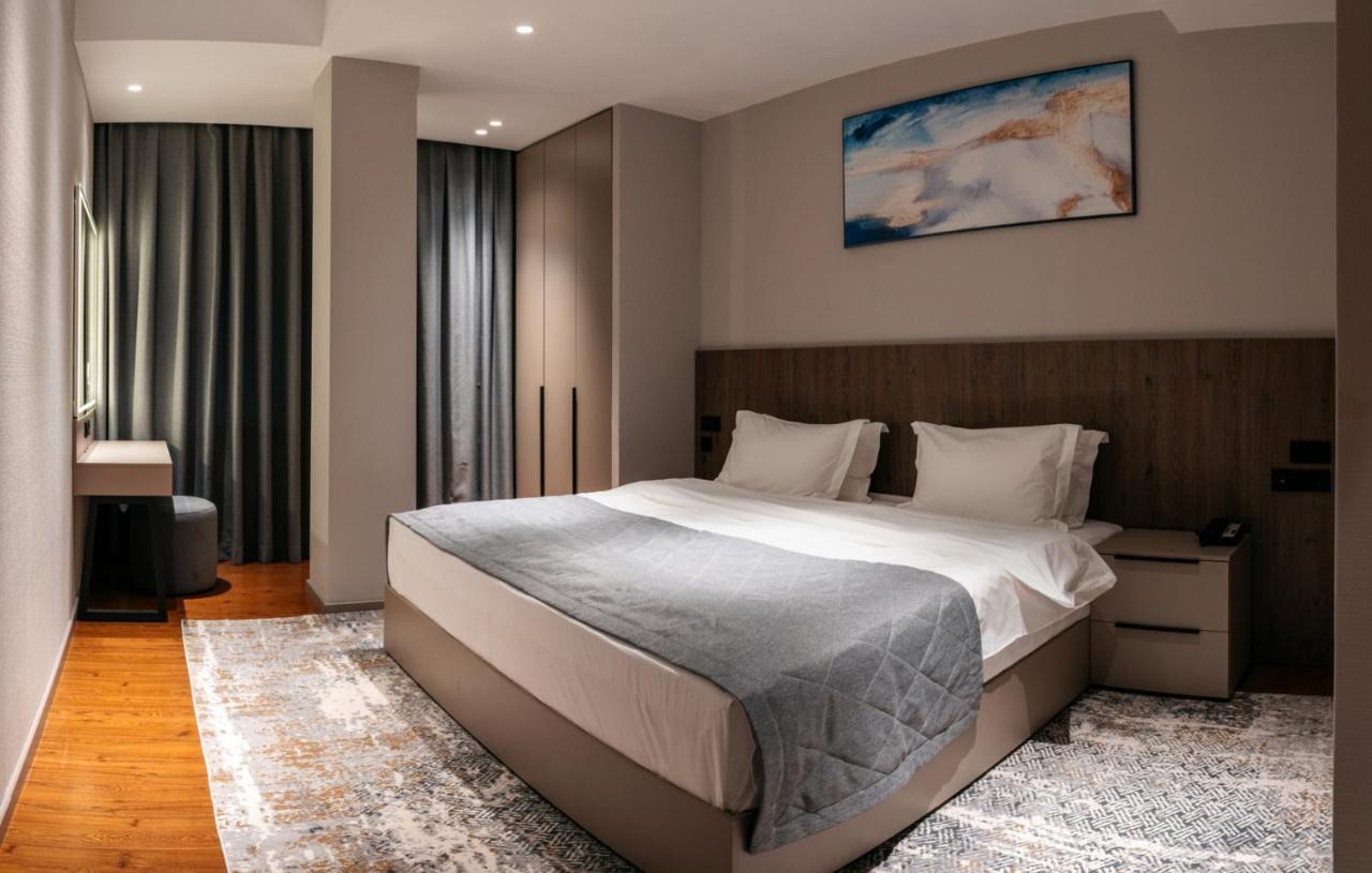 Raavah Aparthotel Alma-Ata Buitenkant foto
