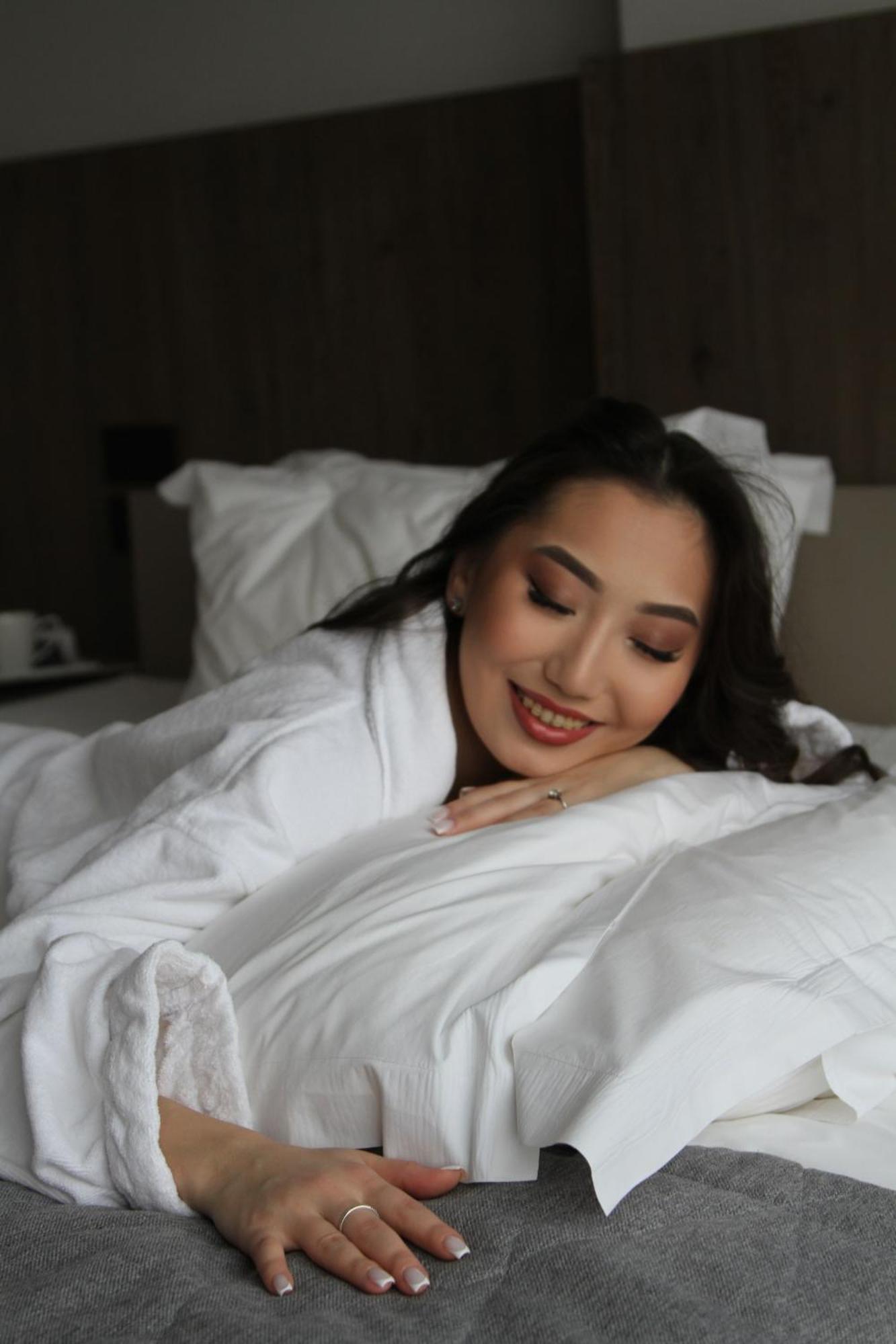 Raavah Aparthotel Alma-Ata Buitenkant foto